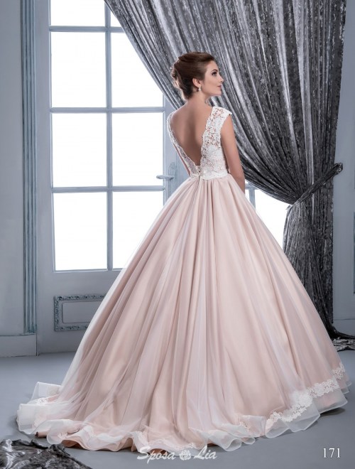 https://www.sposa-lia.com/images/stories/virtuemart/product/171       (3).jpg